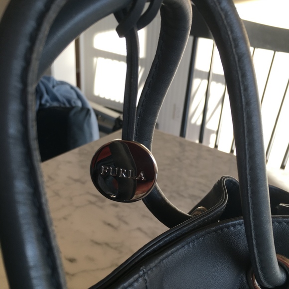 Furla purse - Picture 3 of 8